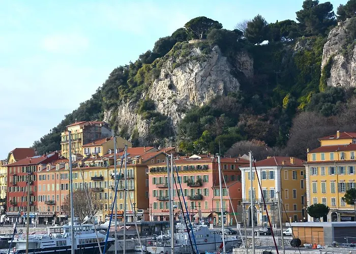 Be Our Guests In Nice Port Le Pin